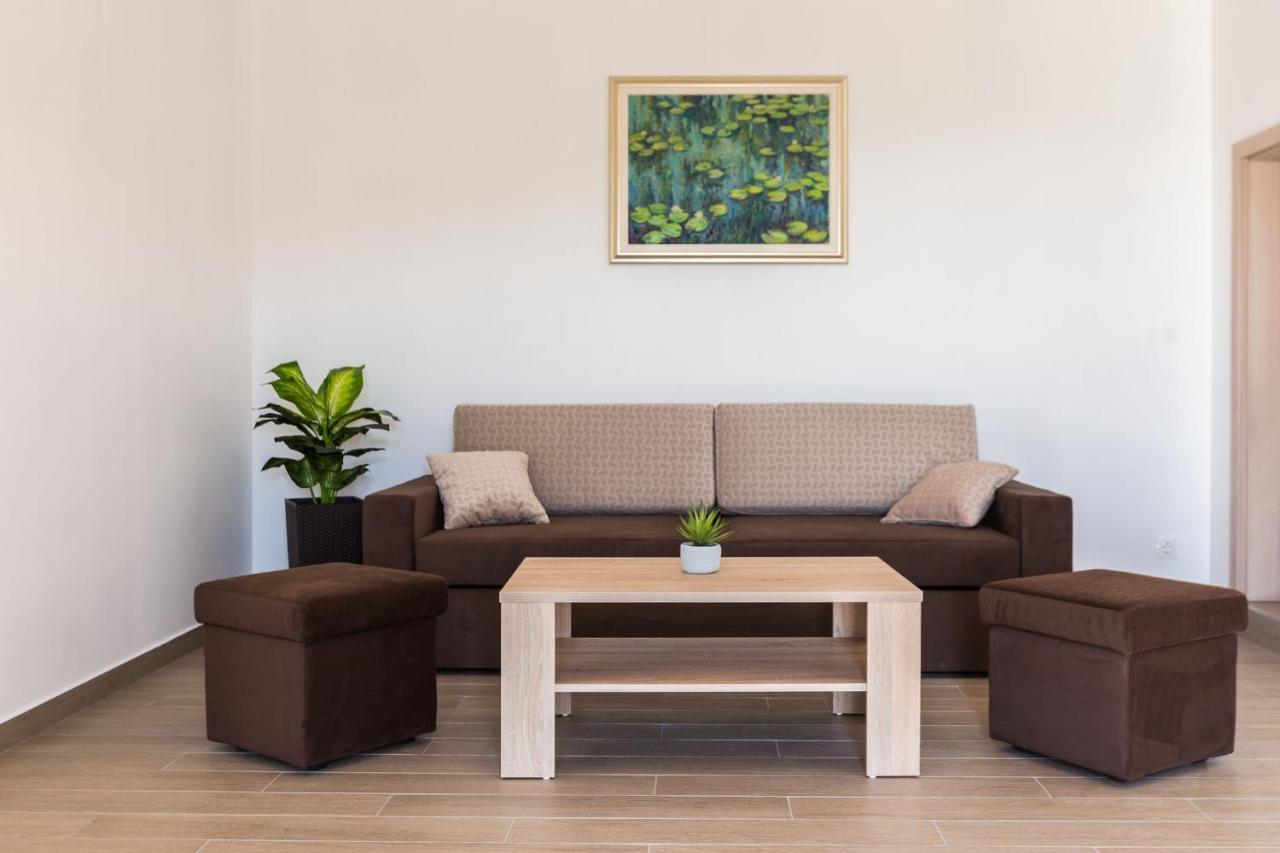 Apartment Marko Krusevo  Екстер'єр фото