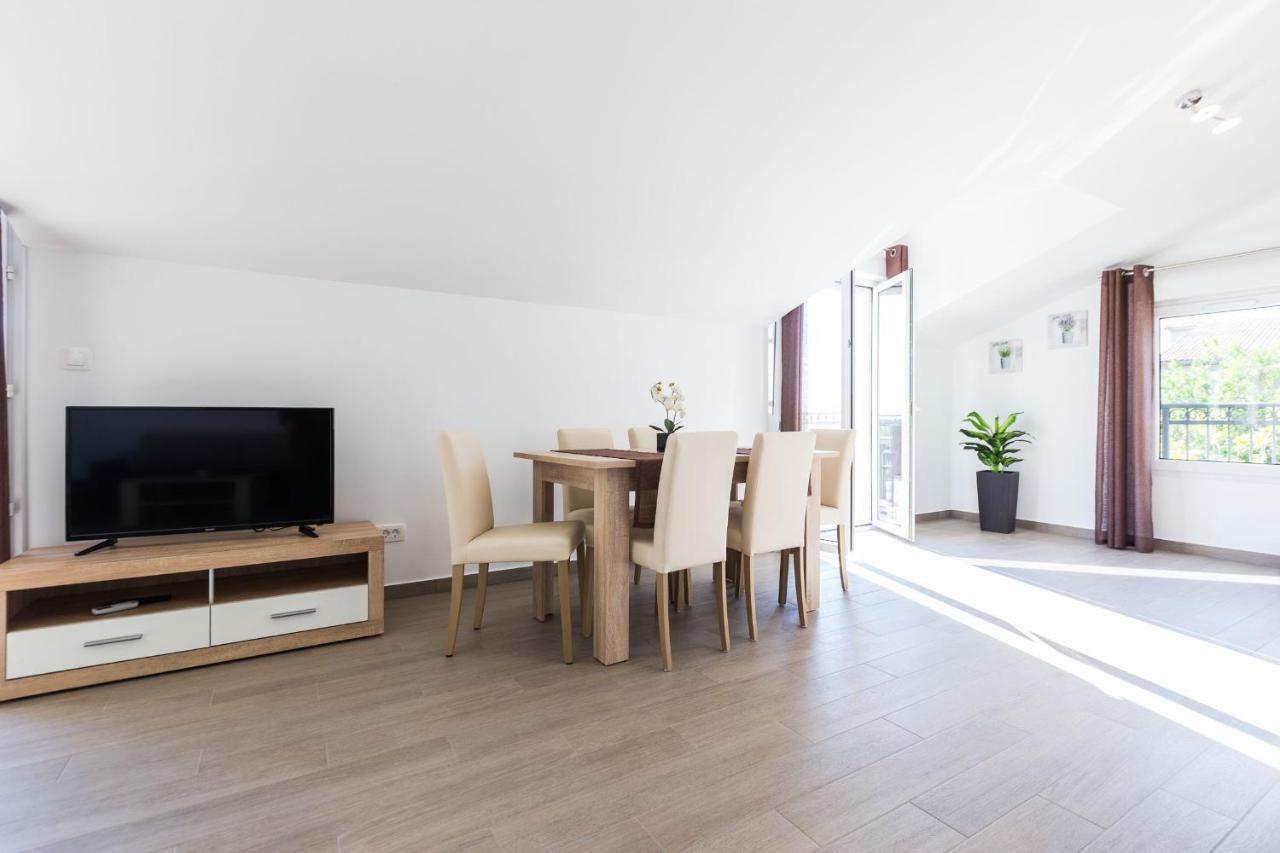 Apartment Marko Krusevo  Екстер'єр фото