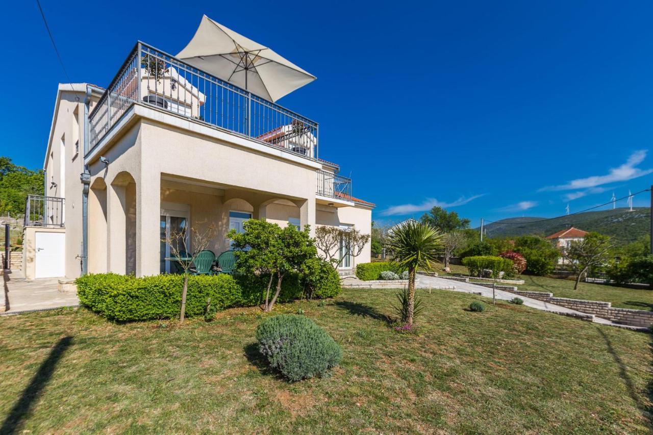Apartment Marko Krusevo  Екстер'єр фото